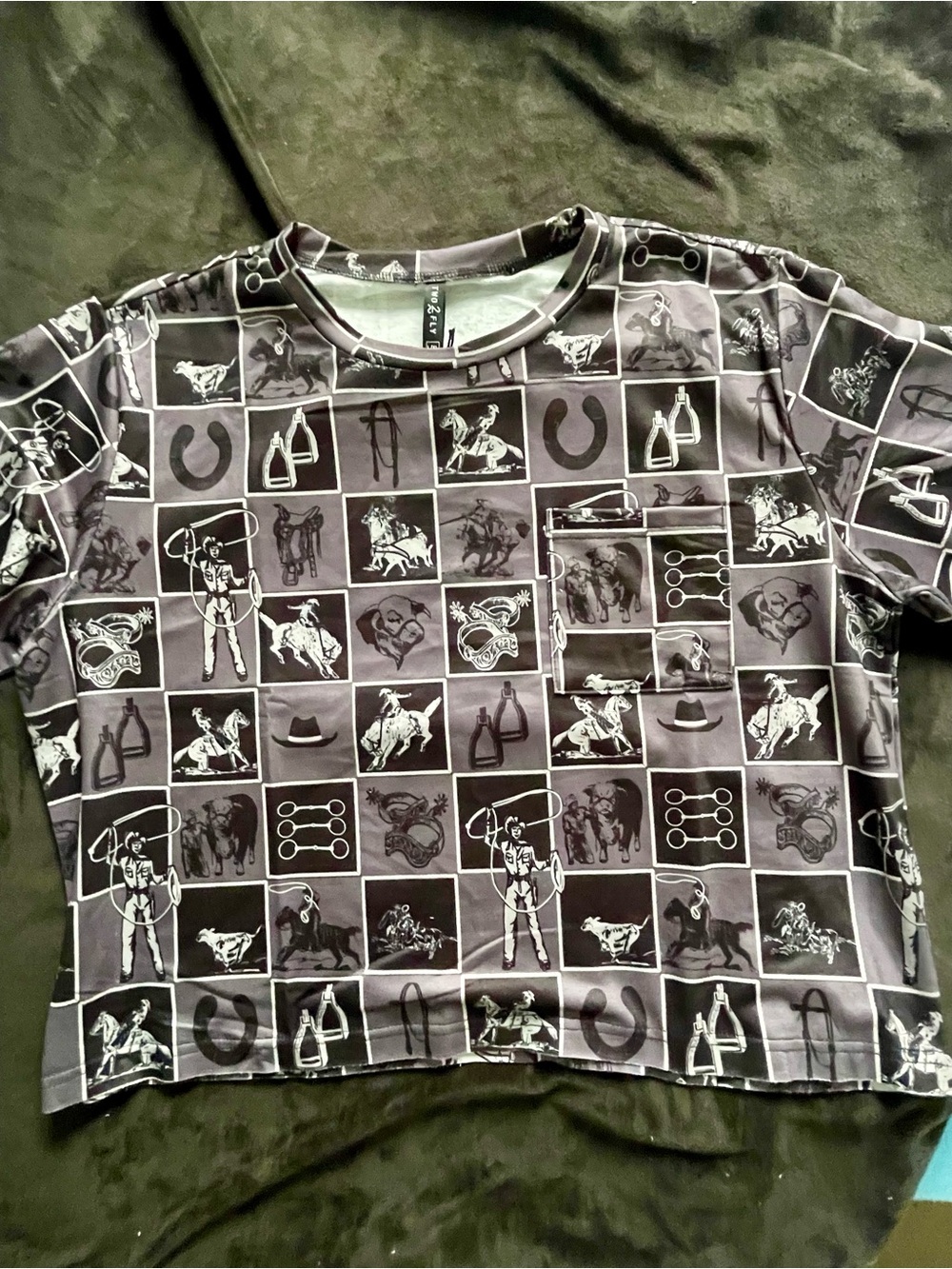 2 Fly Co Western Rodeo Graphic Cropped Tee Top L/XL NWT - Picture 13 of 14